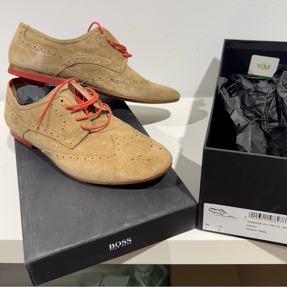 Hugo Boss Men's Tan Suede Oxfords with Red Laces
